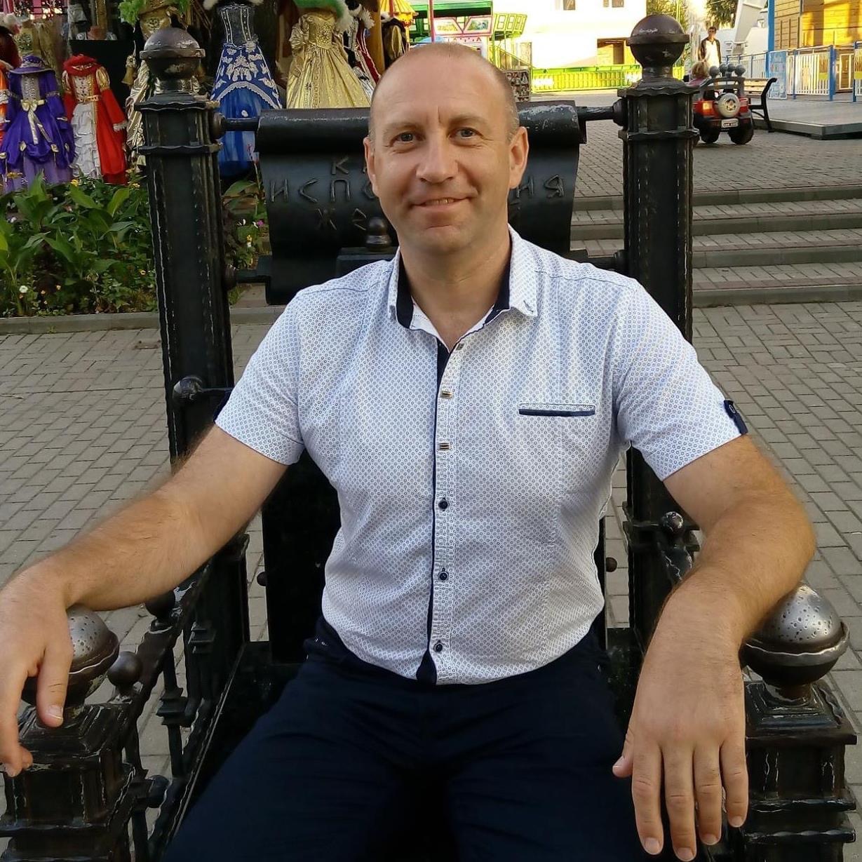 Иван Царев